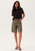 ONLY Onlnaomi String Aop Bermuda Sh Toasted Coconut Aop:leo XL