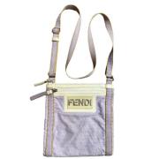 Pre-owned Lilla nylon Fendi crossbody veske