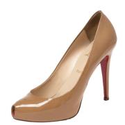 Pre-owned Beige skinn Christian Louboutin haeler