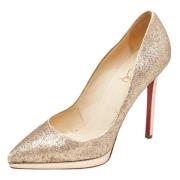 Pre-owned Gull skinn Christian Louboutin haeler