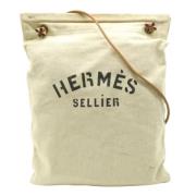 Pre-owned Beige Canvas Hermes skulderveske