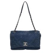 Pre-owned Bla skinn Chanel klaff veske