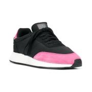 Sorte Core Sneakers med Shock Pink Logo