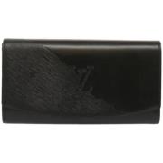 Pre-owned Leather clutches