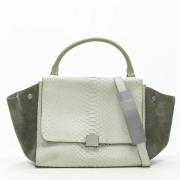 Pre-owned Leather handbags