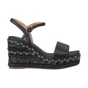 Rhinestone Wedge Sandal med Flettet Detalj