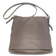 Pre-owned Leather shoulder-bags