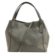 Pre-owned Leather handbags