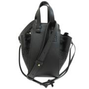 Pre-owned Leather handbags