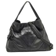 Pre-owned Leather shoulder-bags