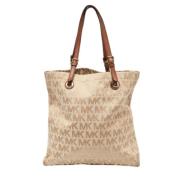 Pre-owned Canvas handbags