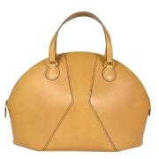 Pre-owned Leather handbags