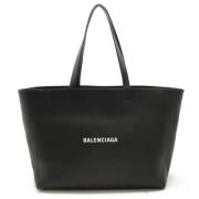 Pre-owned Leather balenciaga-bags