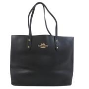 Pre-owned Leather totes