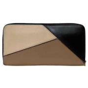 Pre-owned Leather wallets