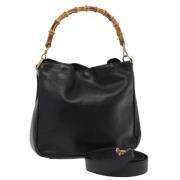 Pre-owned Leather handbags