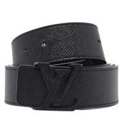 Pre-owned Leather belts