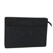 Pre-owned Leather clutches