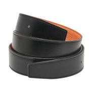 Pre-owned Leather belts