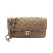 Pre-owned Leather chanel-bags