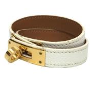 Pre-owned Leather bracelets