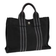 Pre-owned Canvas handbags