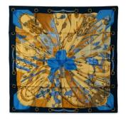 Pre-owned Silk scarves