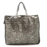 Pre-owned Canvas handbags