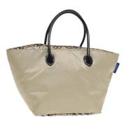 Pre-owned Nylon handbags