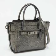 Pre-owned Leather handbags