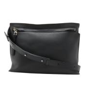 Pre-owned Leather shoulder-bags