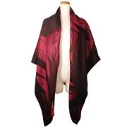 Pre-owned Fabric scarves