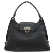 Pre-owned Leather handbags