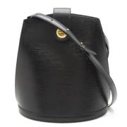 Pre-owned Leather shoulder-bags