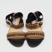 Pre-owned Canvas sandals