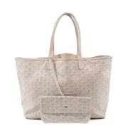 Pre-owned Canvas handbags