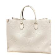 Pre-owned Canvas handbags