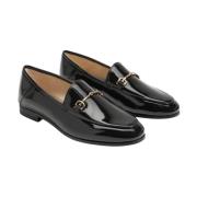 Klassisk Loraine Patent Loafer Sko