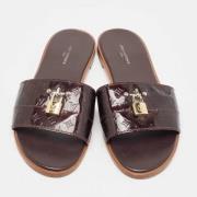 Pre-owned Leather sandals