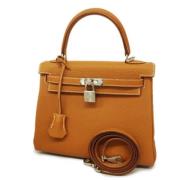 Pre-owned Leather handbags