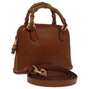 Pre-owned Leather handbags