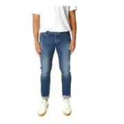 Natt Tapered Fit Jeans