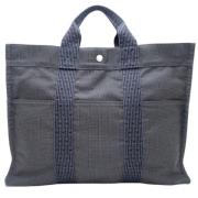 Pre-owned Canvas totes