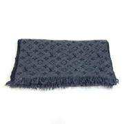 Pre-owned Wool scarves