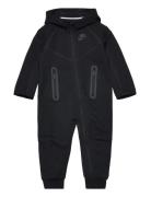 Nike Tech Fleece Hooded Coverall Langermet Bodysuit Black Nike