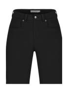 Chie Comfort Bermuda Sport Shorts Sport Shorts Black Röhnisch