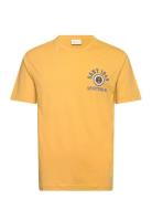 Crest Graphic Tshirt Tops T-shirts Short-sleeved Yellow GANT