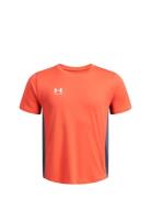 Ua B's Challenger Train Ss Tops T-shirts Short-sleeved Orange Under Ar...