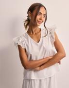 Only - Hvit - Onllou Life Emb S/S Frill Top Ptm