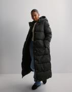 Pieces - Svart - Pcmaddie Long Puffer Jacket Noos Bc